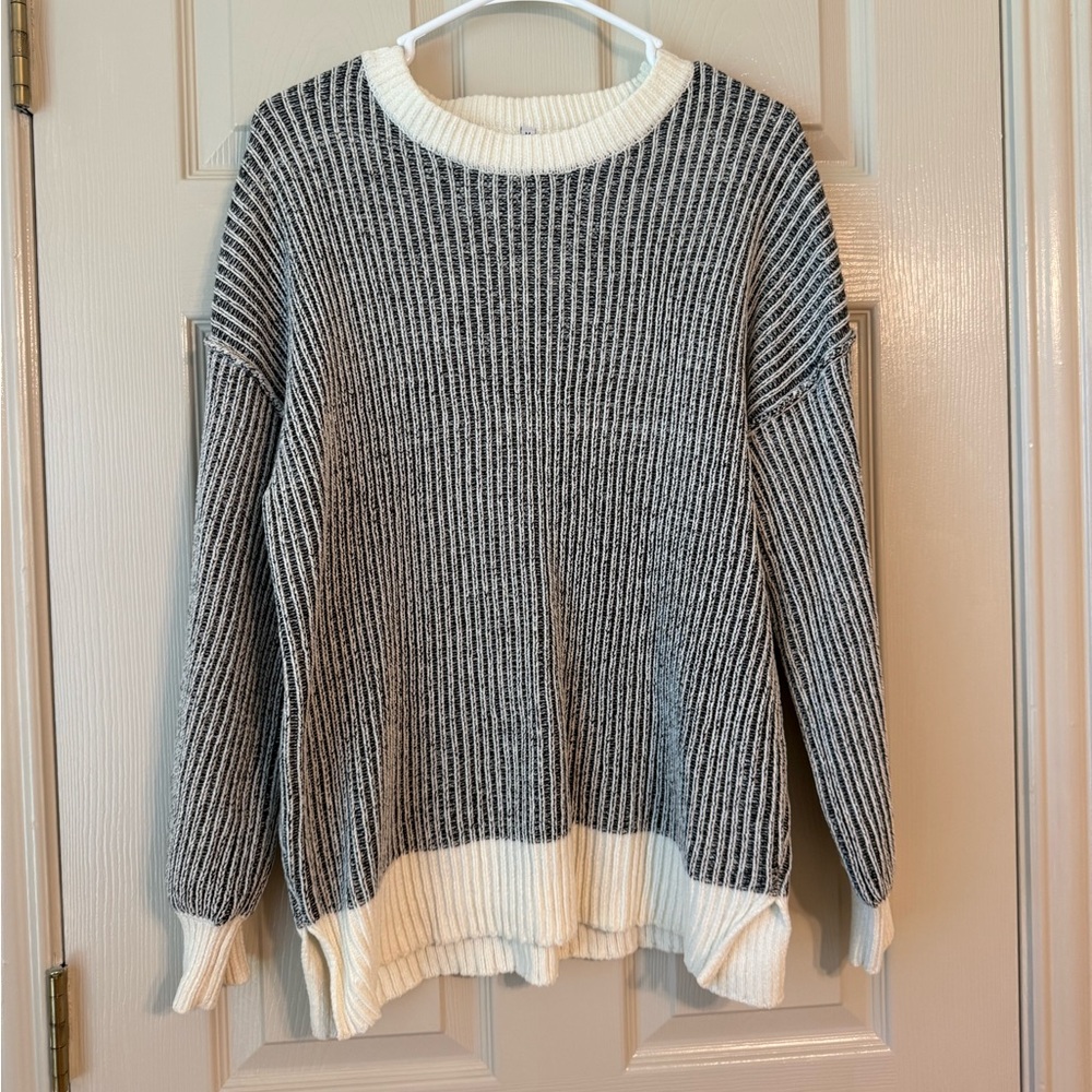 NWOT Black and White Stripped Sweater
